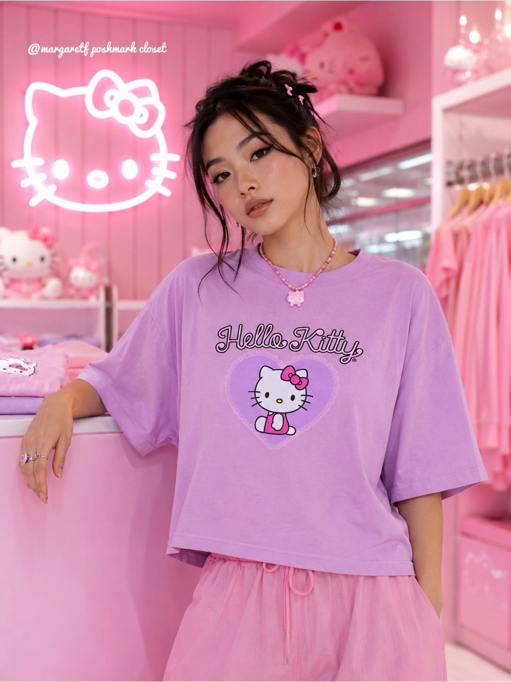 Hello Kitty heart , pink outfit pastel lilac cropped T-shirt